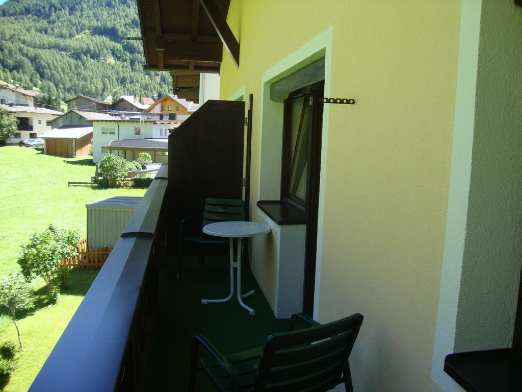 Haus Sonnschein Bed & Breakfast Solden Bagian luar foto