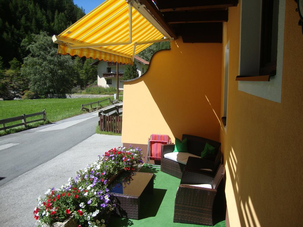 Haus Sonnschein Bed & Breakfast Solden Bagian luar foto