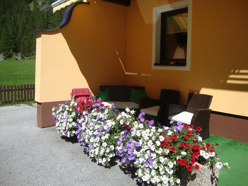 Haus Sonnschein Bed & Breakfast Solden Bagian luar foto