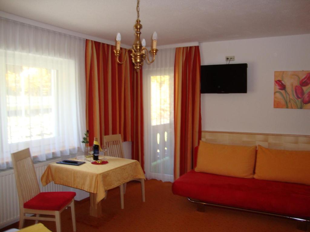 Haus Sonnschein Bed & Breakfast Solden Ruang foto