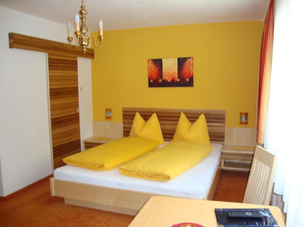 Haus Sonnschein Bed & Breakfast Solden Ruang foto